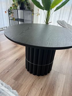 Black Round Coffee Table Fluted Pedestal Base