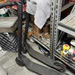 ES4  Electric Scooter 