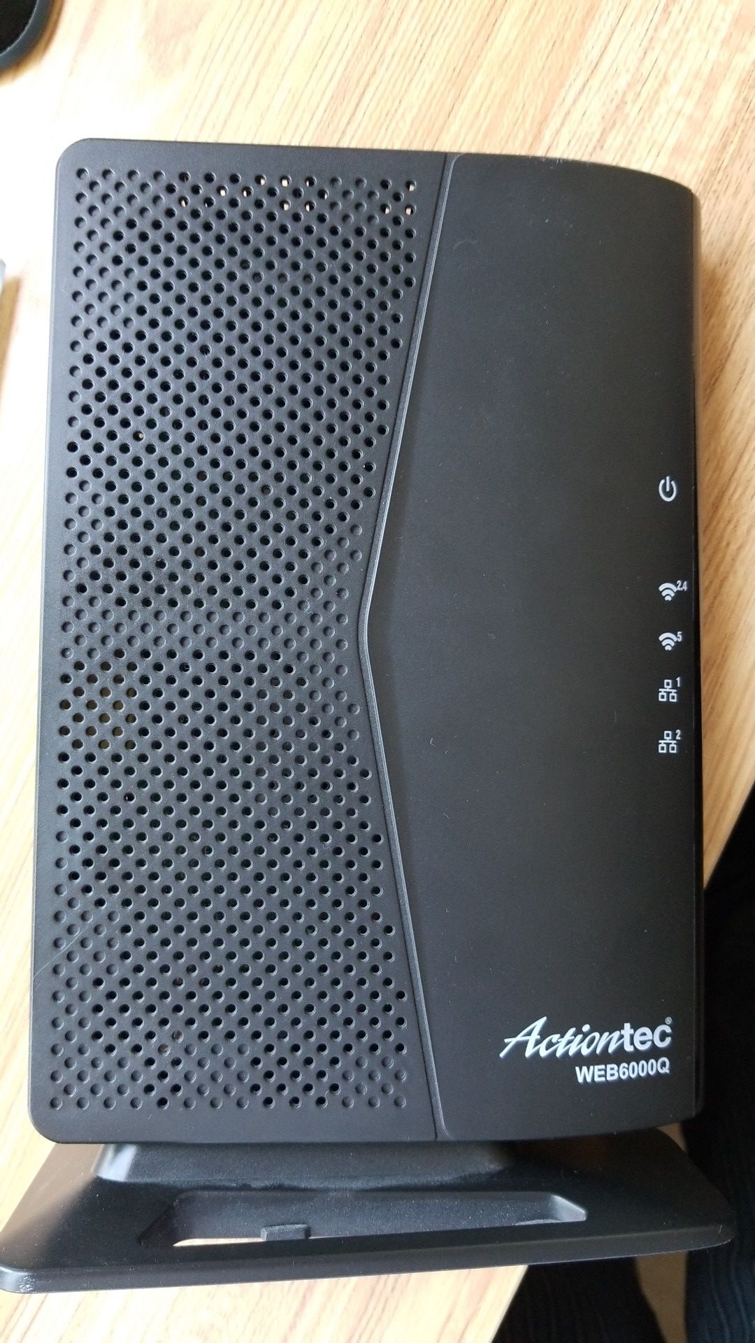 Actiontec 2.4 & 5 router - web6000q for Sale in Sumner, WA - OfferUp