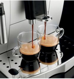De’Longhi Automatic espresso and cappuccino machine