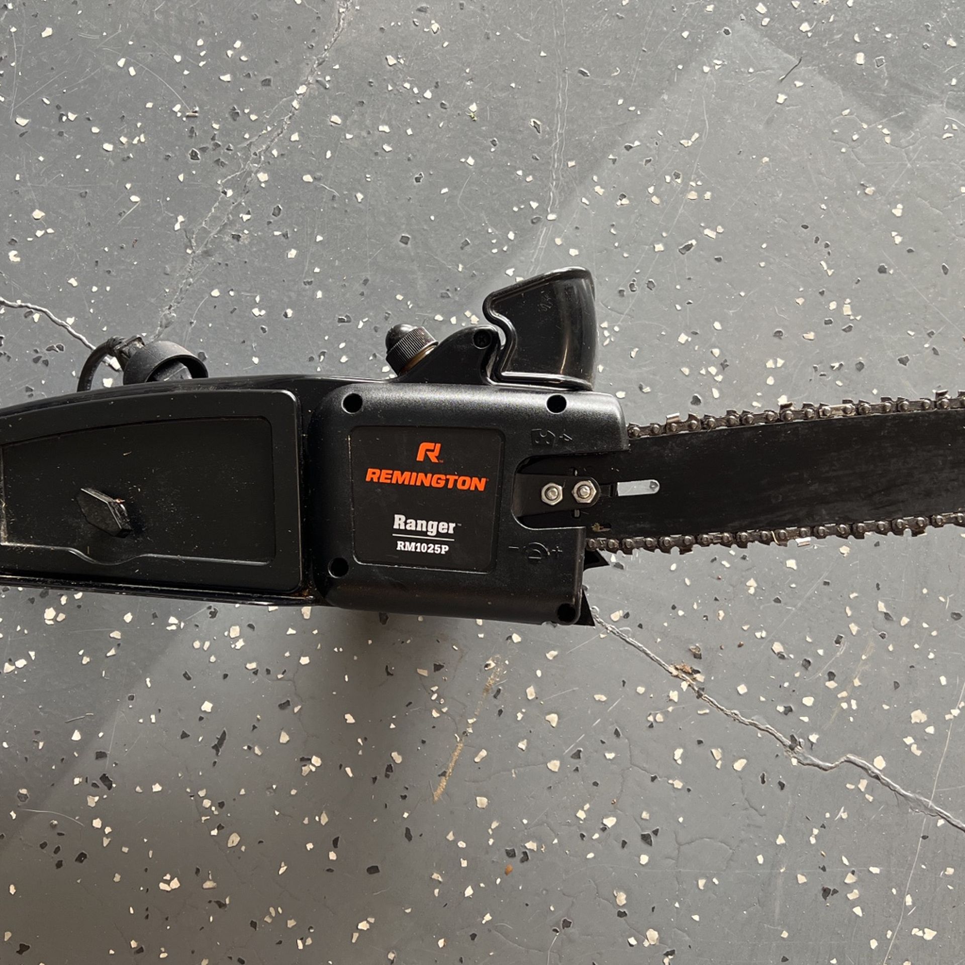 Remington Ranger RM1025P Electric Pole Saw for Sale in Stanwood, WA