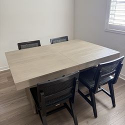 Dinning Table