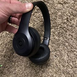 Beats Solo 3 Headphones