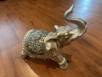 Elegant Elephant Decor