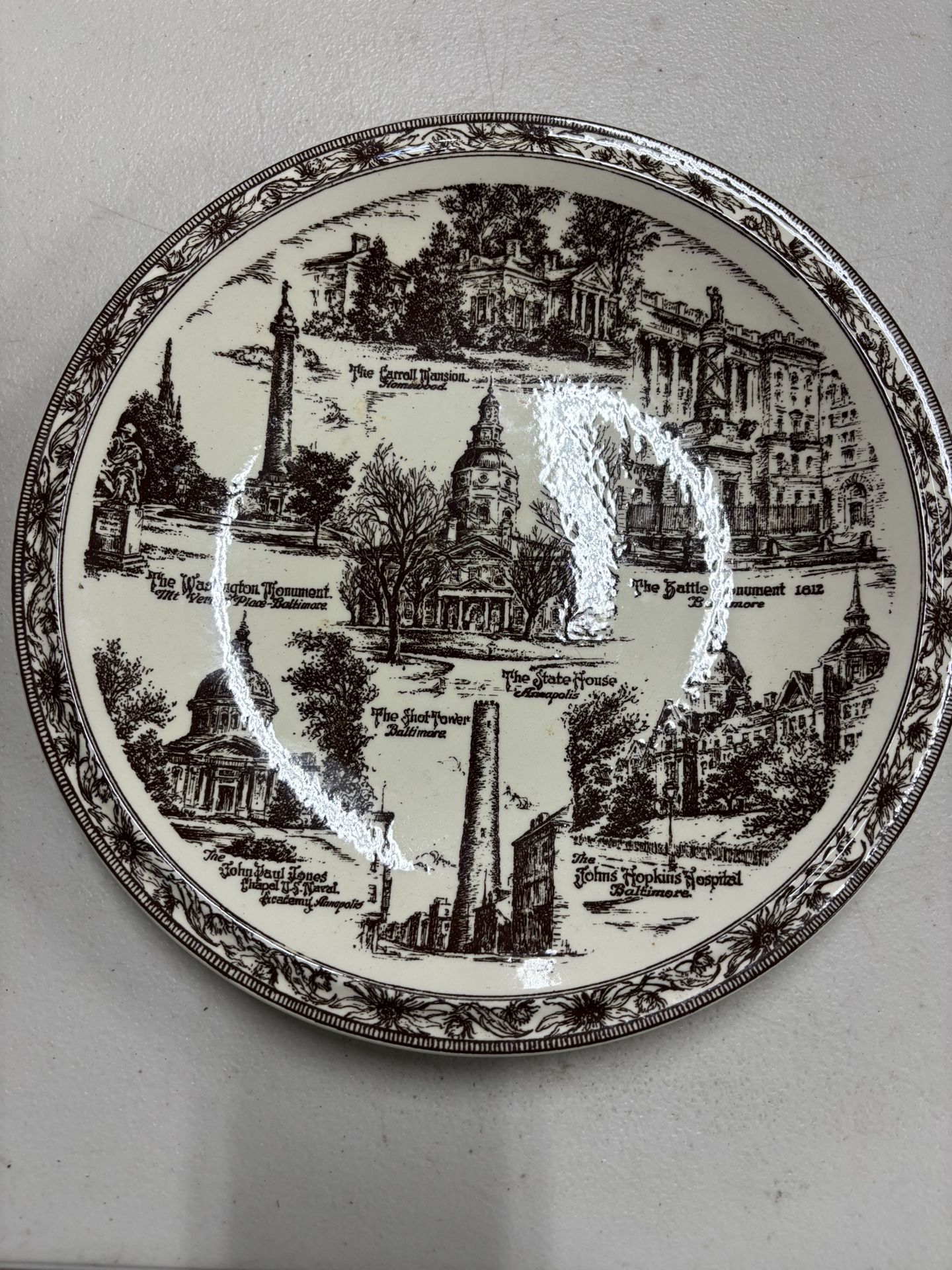 Vernon Kilns Maryland souvenir collector plate