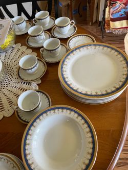 Free Dinnerware