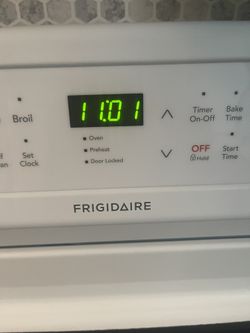 Frigidaire Electric Stove