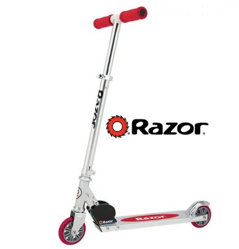 Brand New Razor Scooter 🛴 / Black Promotion 3 Razor Scooter $ 60