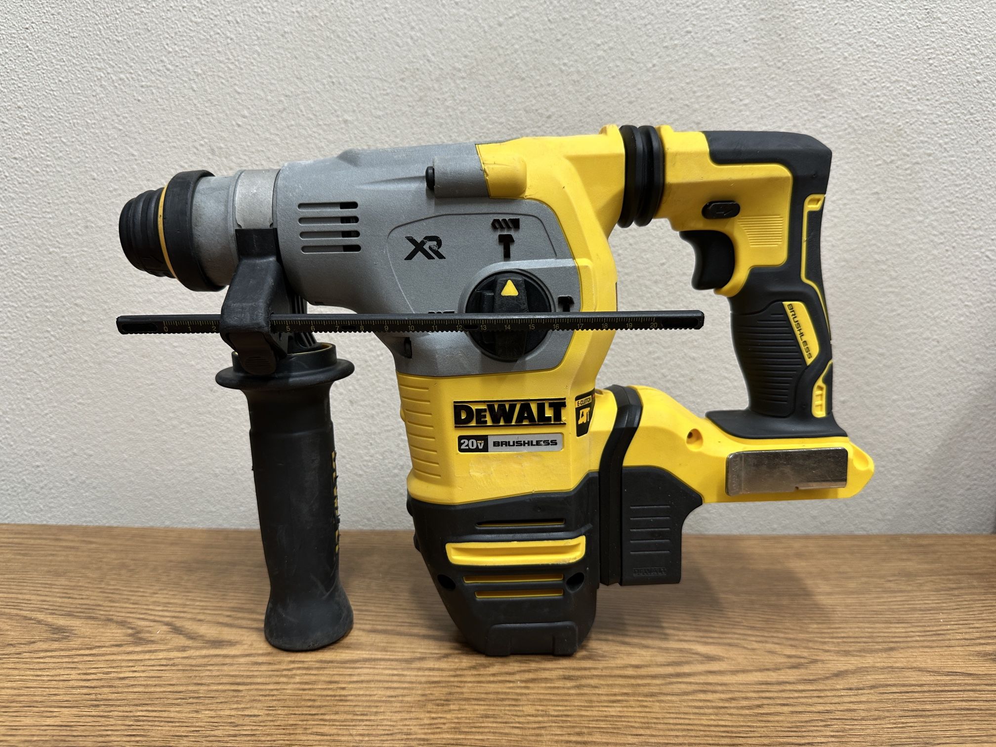 DEWALT DCH293B 20V MAX XR Cordless Brushless 1-1/8 in. SDS Plus L-Shape Rotary Hammer (Tool Only)