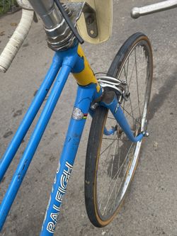 Vintage RAlEiGH Road Bike