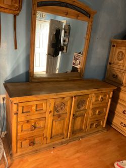 Rustic star dresser with mirror
