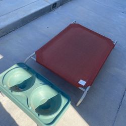 Coolaroo Pet Bed And Weighted Food And Drink Stand