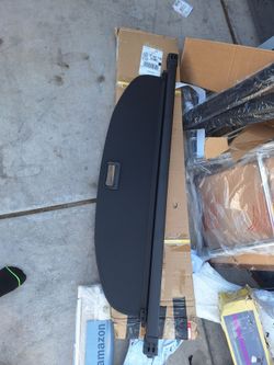 Retractable rear cover