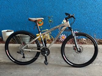 26” specialized mountain bike