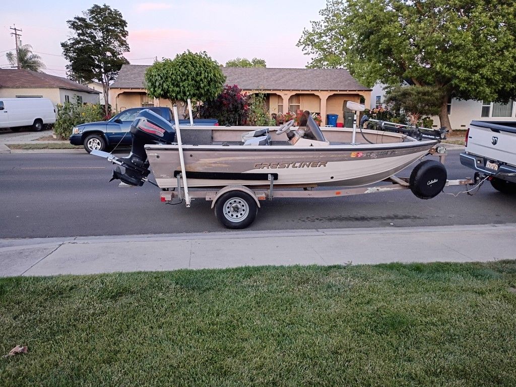 1999 Crestliner Fishhawk