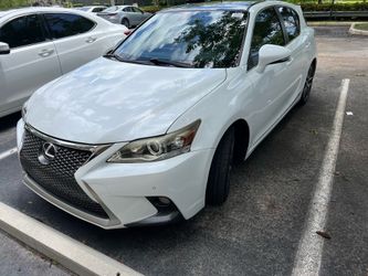 Lexus CT 200h  2014