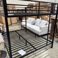 Queen Bunk Bed，$100