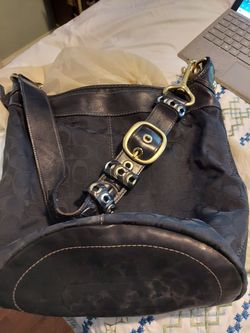 Authentic Signature Coach duffle bag