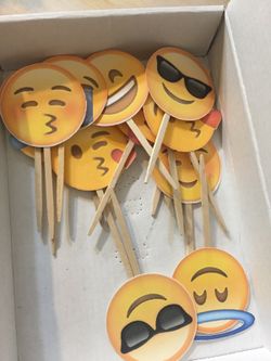 Cupcake toppers