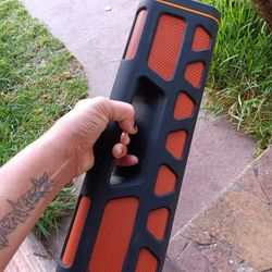 Black Web Bluetooth Speaker 