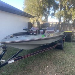 16’ Cajun Bass Boat 85 Hp
