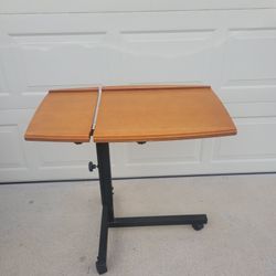 Adjustable Rolling Laptop/ Overbed Table