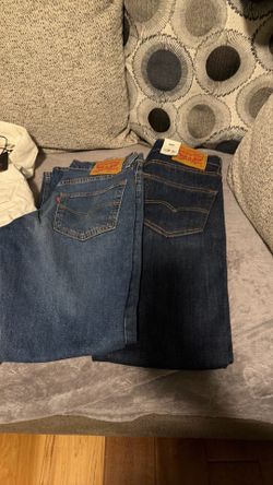 Ropa Levi’s  toda nueva con etiqueta 2 pantalone de mujer size 28/30 2 de hombre 30X30 chamarra M todo original $130