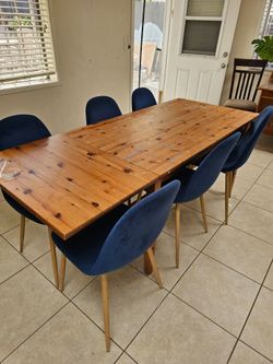 Free dining room table and 6 chairs