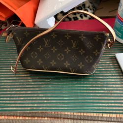 Vintage Louis Vuitton Purse