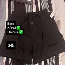 Essential Shorts Black / White Oak / Dark Oak