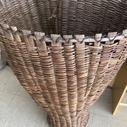 Large Vintage Foyer Basket 