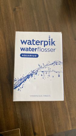 Aquarius water flosser