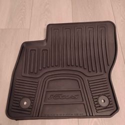 Ford Focus/Titanium floor mats 