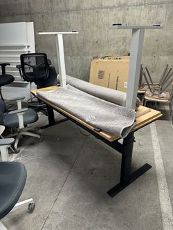 Stand up desks electric $450 each