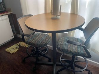 Dining Table and Chairs Set