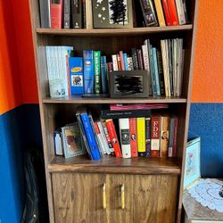 Bookcase FREE