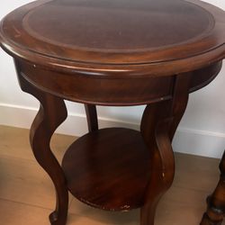 Round Table