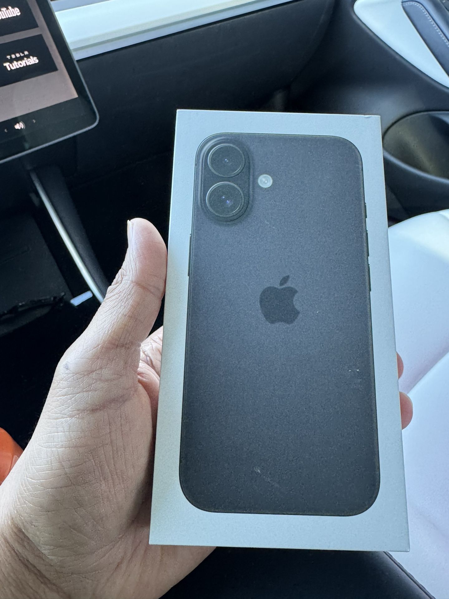 iPhone 16 128GB 