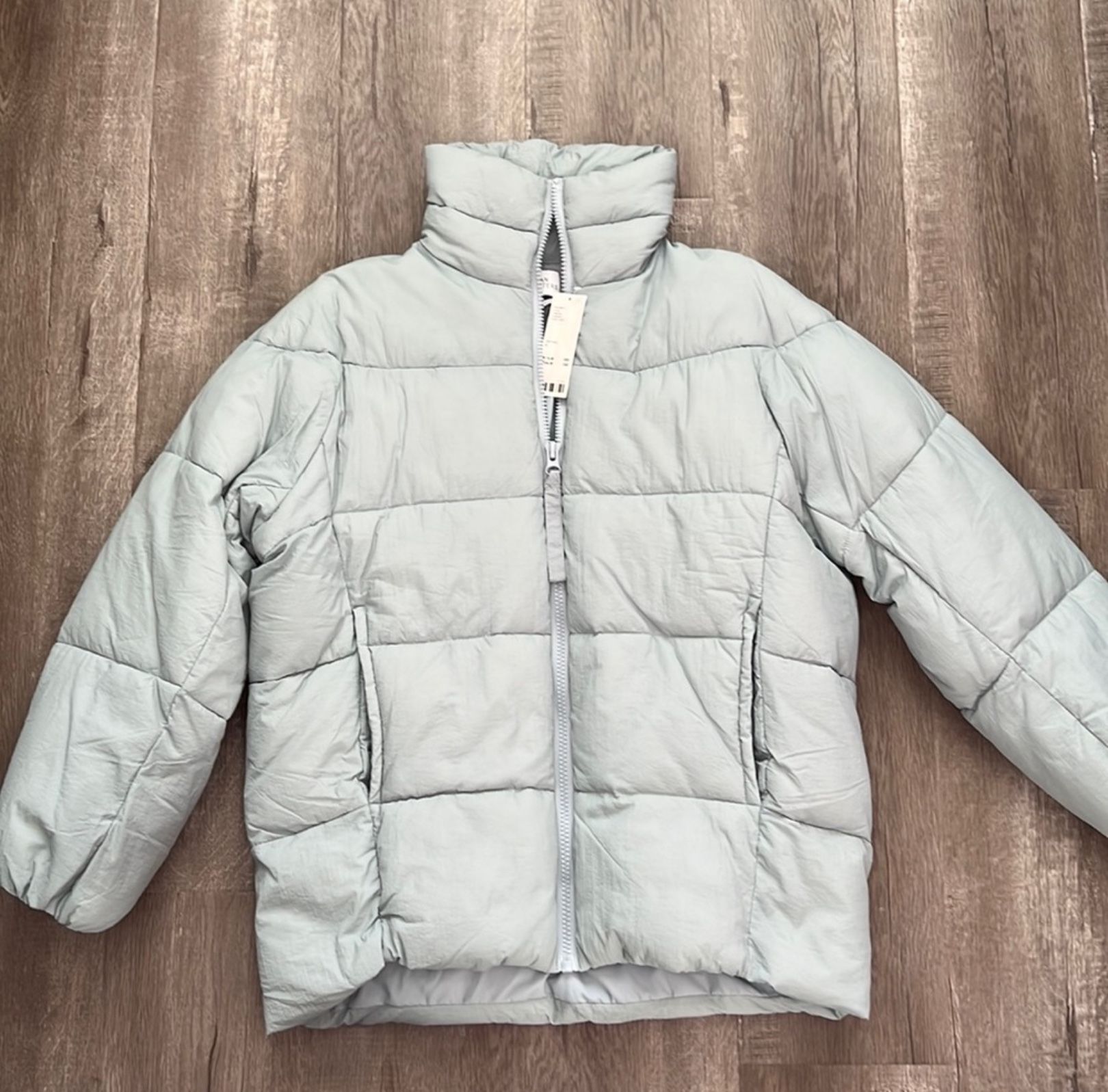 Urban Outfitters Puffer Jacket (small) -oversized