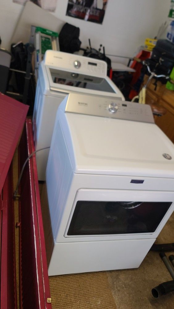 Washer & Dryer Set – Great Condition! 💧🔥