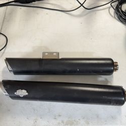 Vance & Hines Slip Ons For Harley Softail Street Bob 