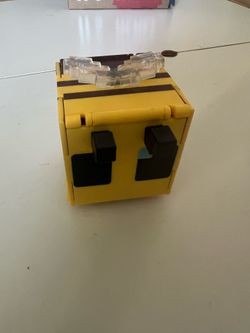 Flippin' Figs Bee & Flower Pot by Minecraft