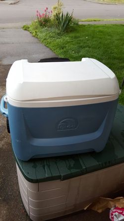 Igloo island breeze 50 qt cooler