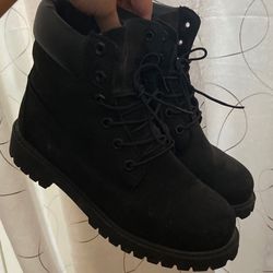 Black Timberlands Size 5