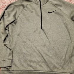 Nike Pullover 