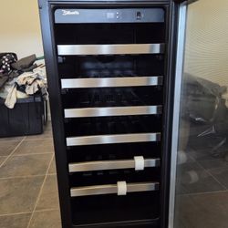 Wine Fridge 15"