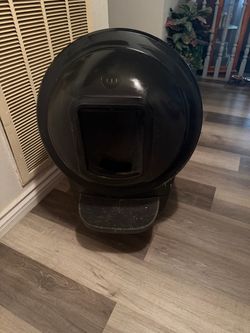 Whiskers litter robot 4 black