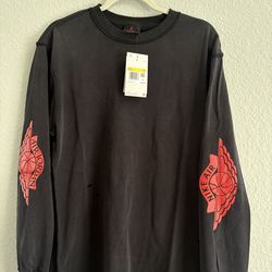 Size small Nike Air Jordan Long Sleeve T Shirt Men's Size small Black Vintage Look IB3134-010