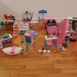 Lot of BARBIE room Sets & Clothing