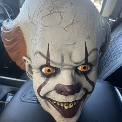 Pennywise from it mask